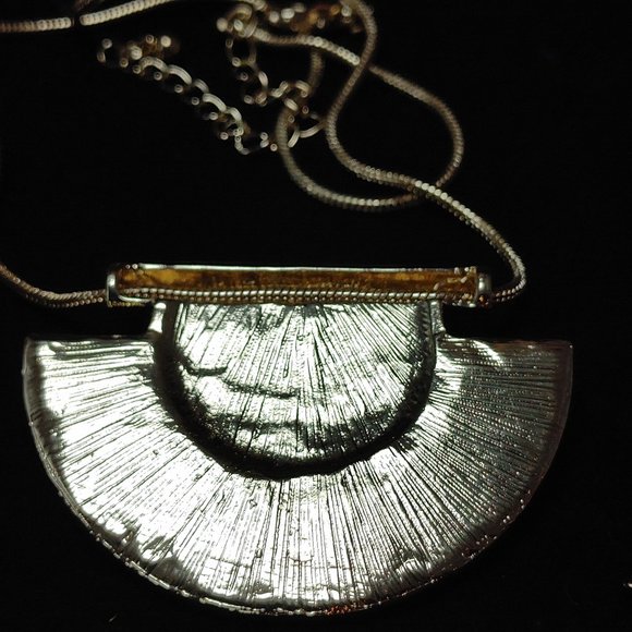 Vintage Turquoise Stone Beaded Plate Necklace and Earrings Gold Chain & Accents - Picture 4 of 9